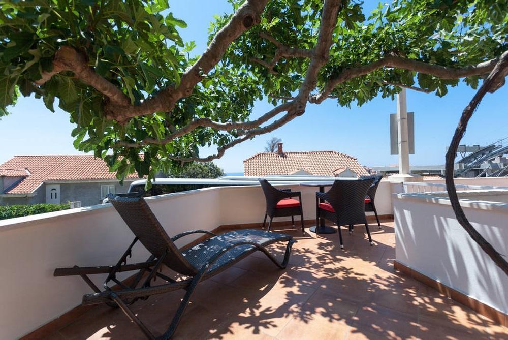 Apartment Zicara *